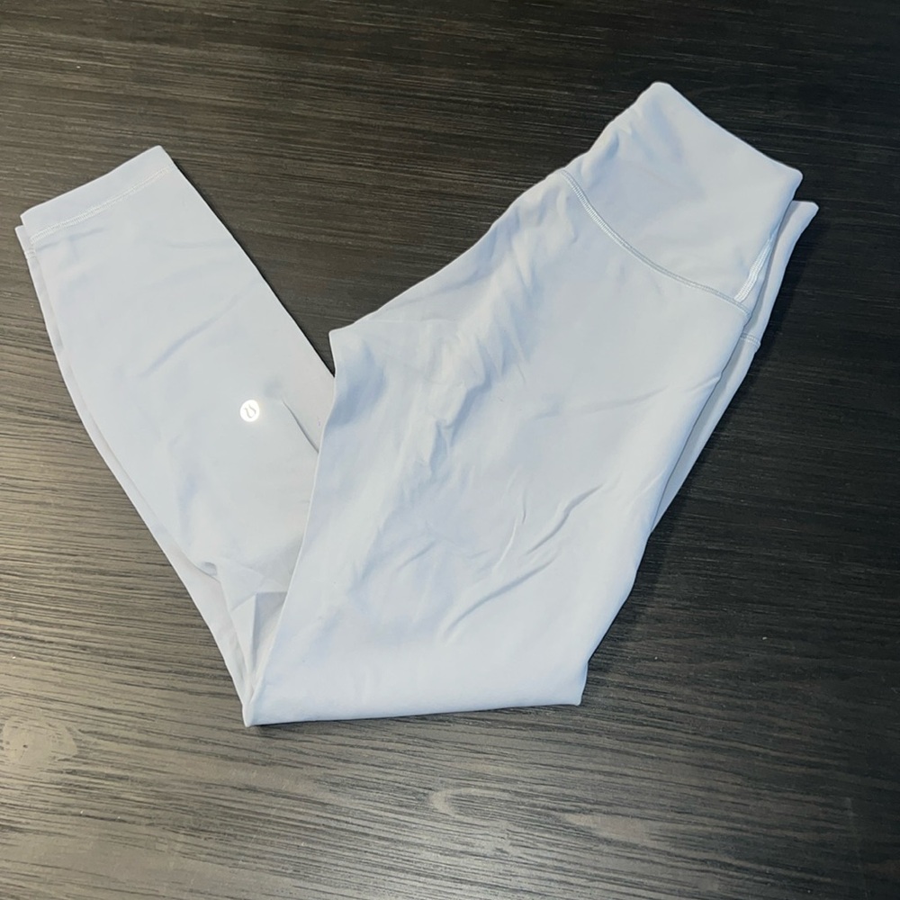 Lululemon Wunder train contour fit